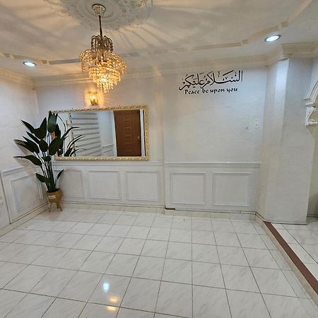 Ruhani Homestay 3 Kb - 4 Bedroom Fully Airconditioned With Wifi & Netflix コタバル エクステリア 写真