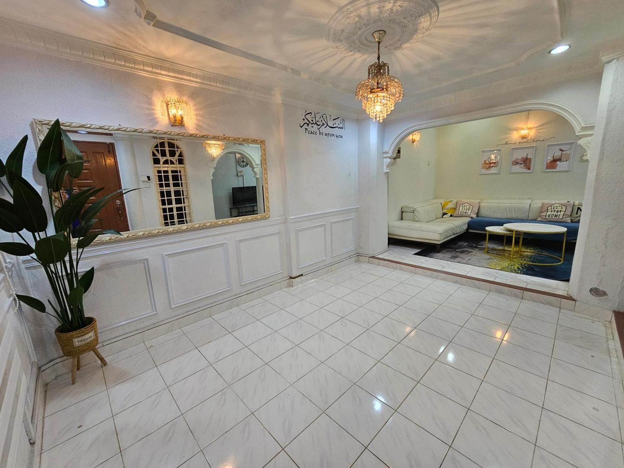 Ruhani Homestay 3 Kb - 4 Bedroom Fully Airconditioned With Wifi & Netflix コタバル エクステリア 写真
