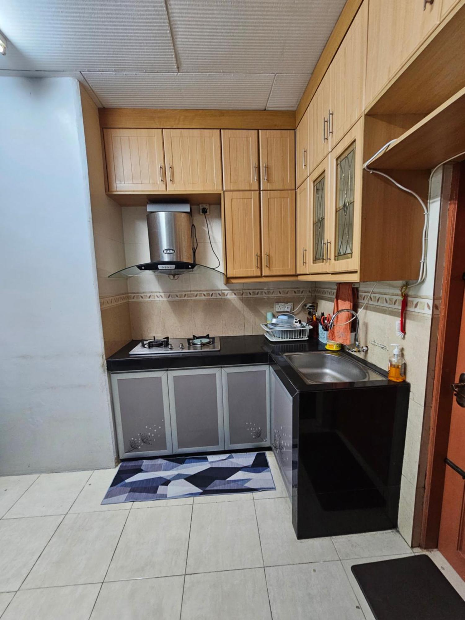 Ruhani Homestay 3 Kb - 4 Bedroom Fully Airconditioned With Wifi & Netflix コタバル エクステリア 写真